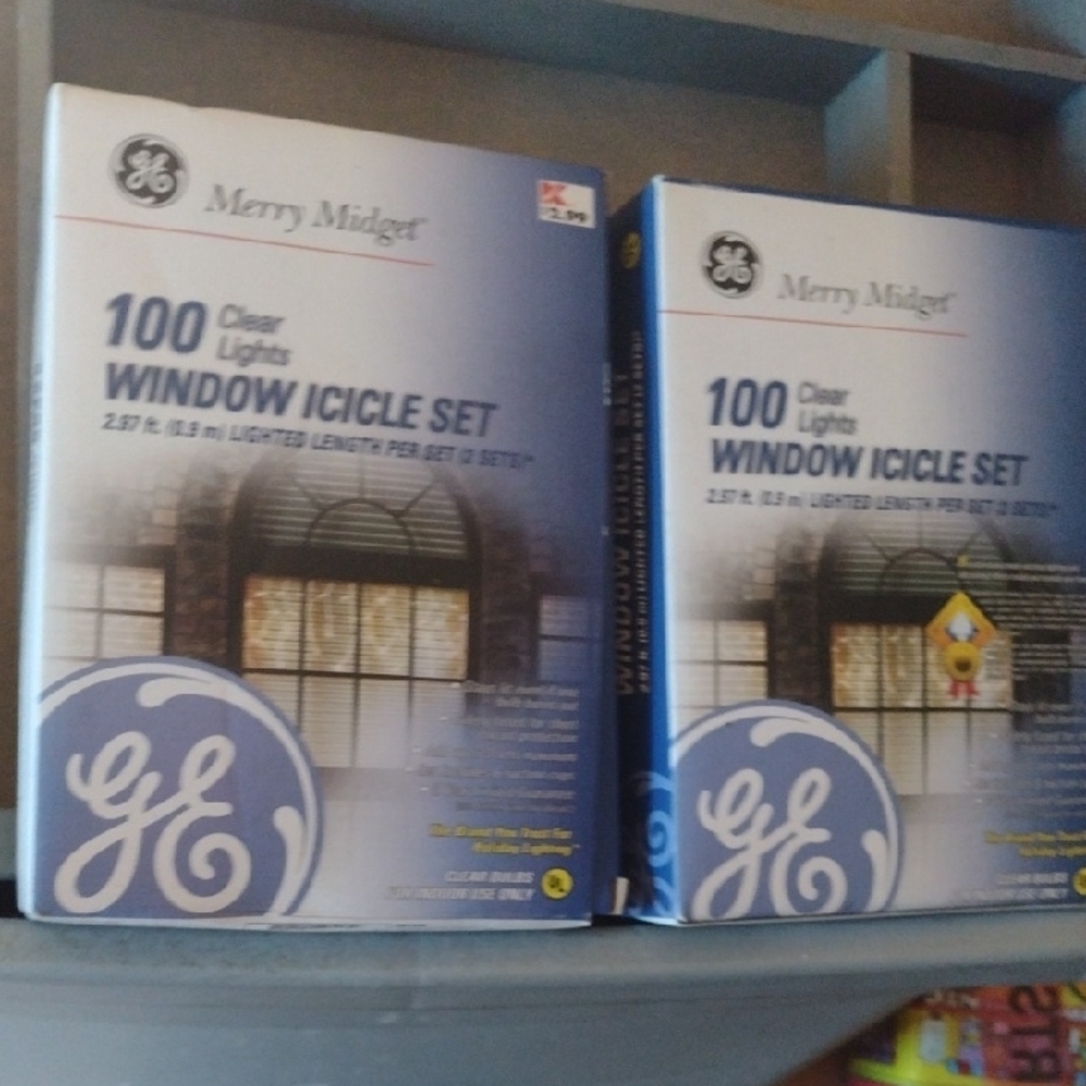 GE Window Icicle Light Set(2) NWT
